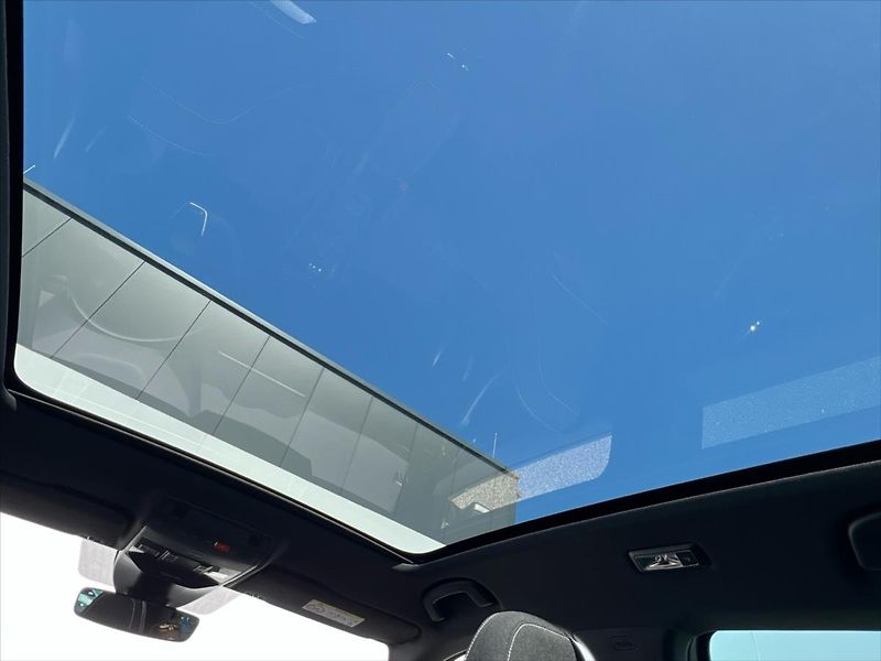 Škoda Kamiq 1,0 TSi 85kW 7DSG MONTE CARLO - fotka 22 z 26