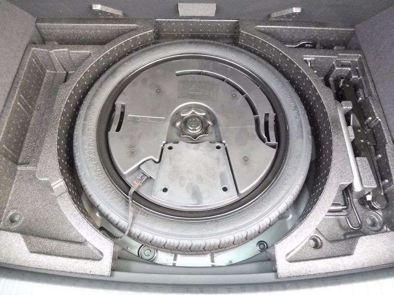 Škoda Karoq (2024) SportLine 2,0 TDI 110kW DSG 4x - fotka 24 z 29