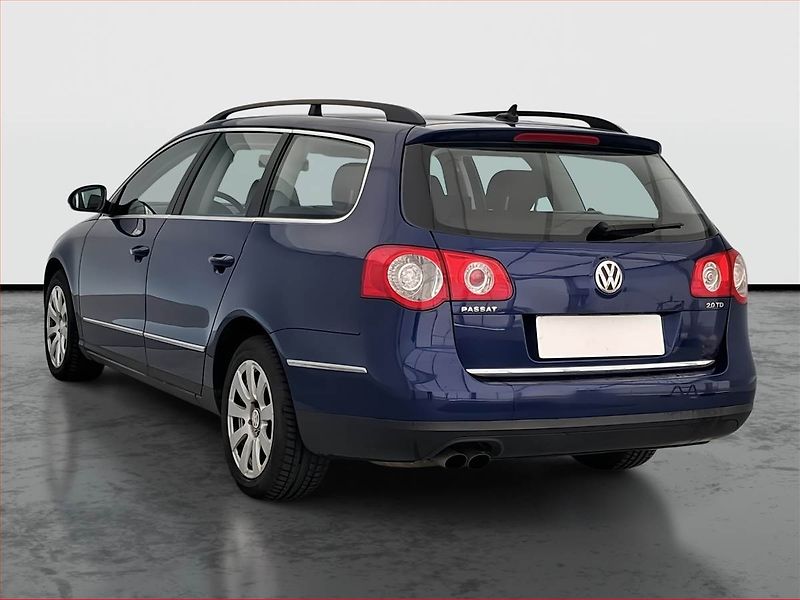 Volkswagen Passat (2006) 2.0 TDI, Tempomat - fotka 4 z 17