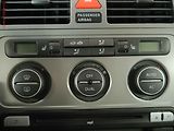 Volkswagen Touran (2009) 1.9 TDI - náhled 16
