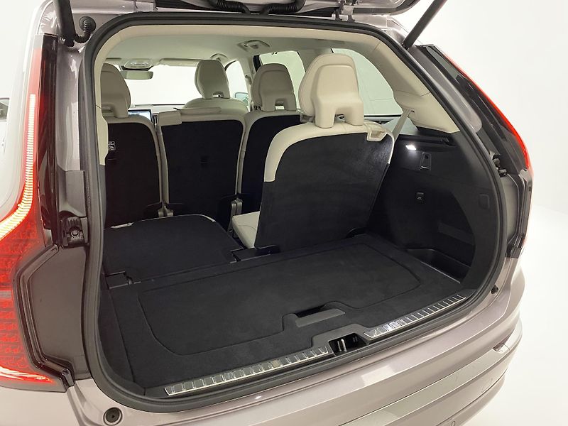 Volvo XC90 (2025) T8 AWD RECHARGE BRIGHT PLUS 7m - fotka 23 z 75