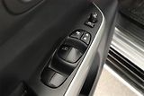 Nissan Navara (2016) 2.3 dCi, 4X4, Automat, Navi - náhled 18
