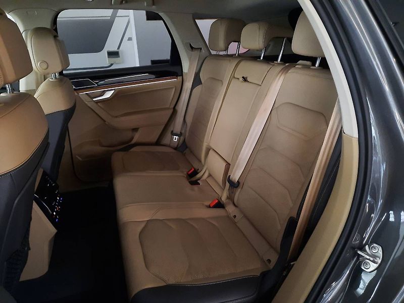 Volkswagen Touareg (2023) 3.0 TDI 4Motion (210kW286k) Ti - fotka 9 z 32