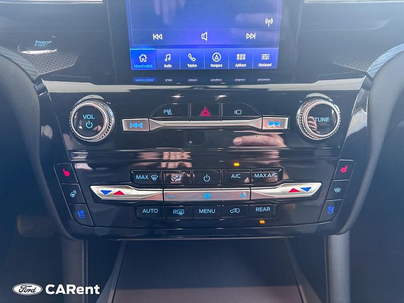 Ford Explorer ST-LINE 3.0 Ecoboost PHev - fotka 17 z 18
