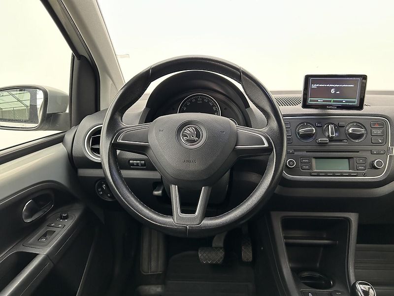 Škoda Citigo 1.0 MPI Elegance - fotka 5 z 24