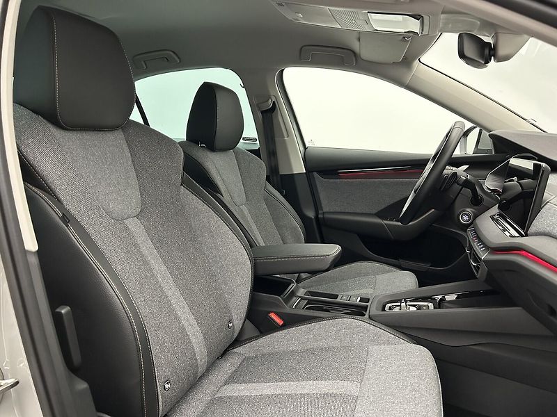 Škoda Octavia 2.0 TDI Top selection - fotka 23 z 27