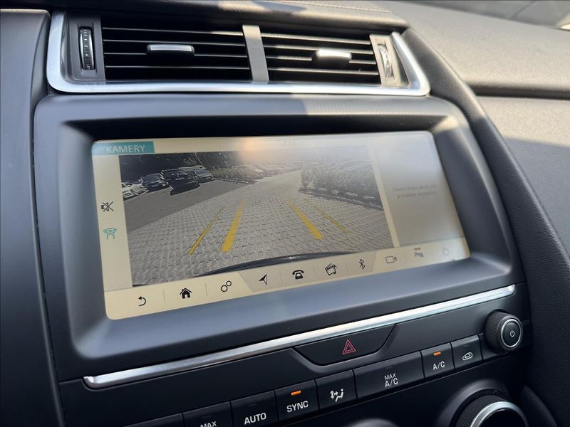 Jaguar E-Pace 2,0 D150 S AWD AT DPH - fotka 23 z 28