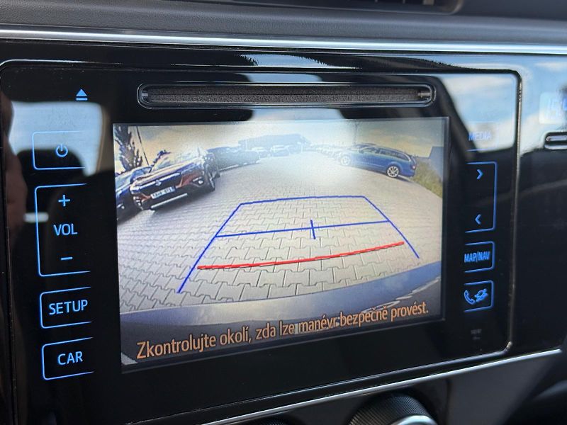 Toyota Corolla 1.6 VVT-i Active LED TREND+ - fotka 20 z 28