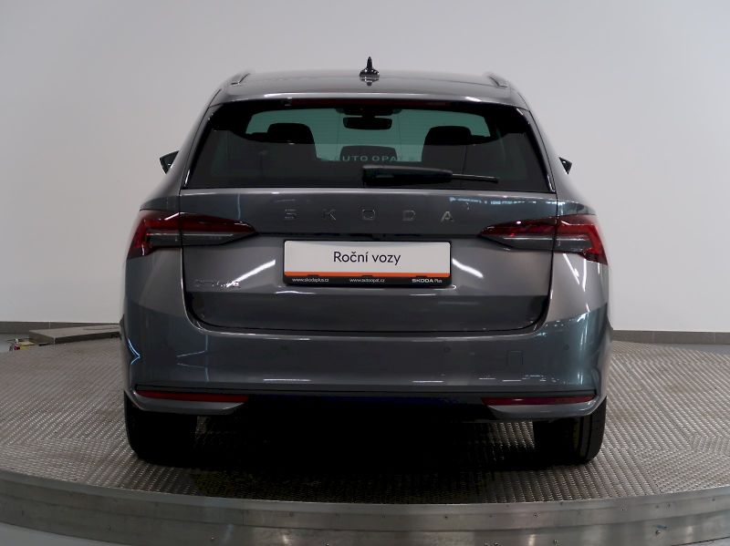 Škoda Octavia (2026) TOP SELECTION 2.0TDI 110KW DSG - fotka 9 z 47