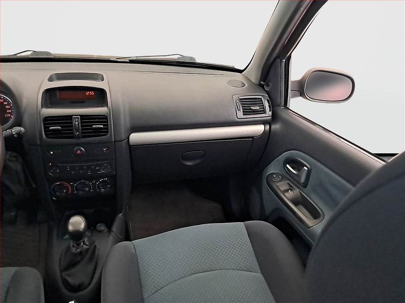 Renault Clio (2005) 1.2, nová STK, Klima - fotka 8 z 14