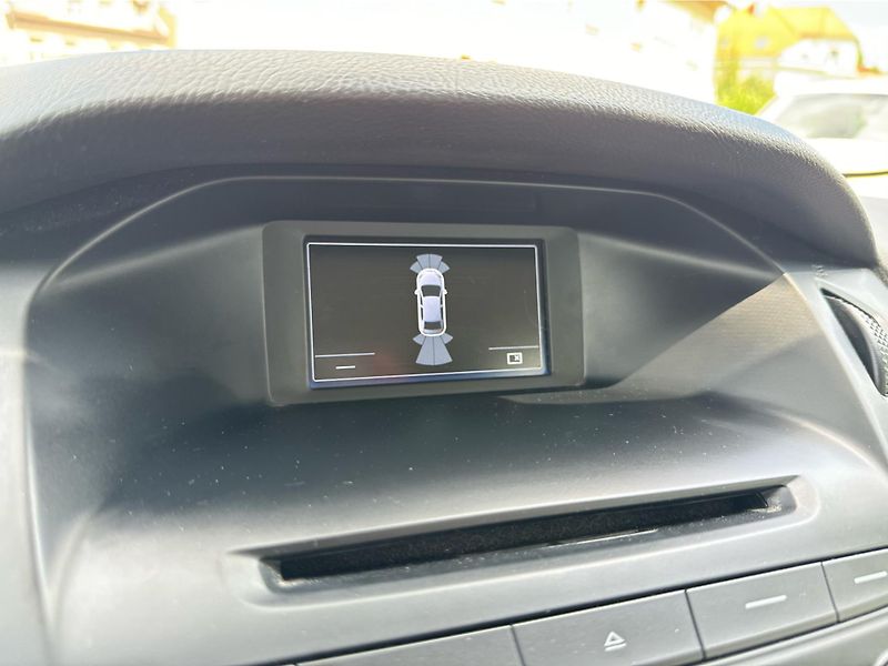 Ford Focus 1.5 TDCI 88KW - fotka 13 z 17