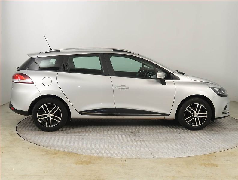 Renault Clio (2018) 0.9 TCe, ČR,1.maj, Serv.kniha - fotka 6 z 19