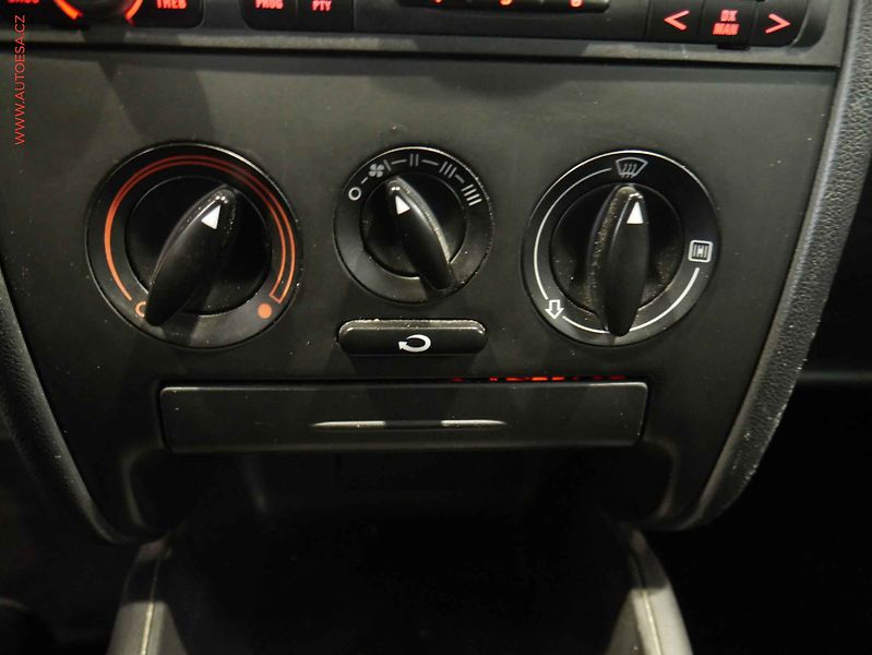 Seat Leon (2001) 1.6, ČR, TZ, ČR - fotka 13 z 15