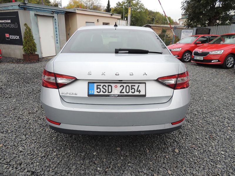 Škoda Superb (2020) 2.0TDi,110kw,Style,webasto,ČR - fotka 8 z 39