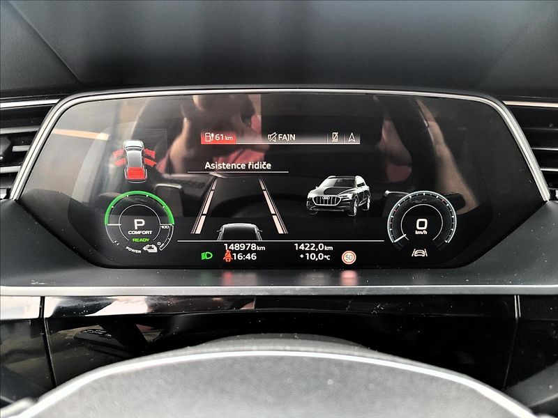 Audi e-tron 0,0 55,95KWH,4x4,SOH 91,6%,taž - fotka 22 z 50