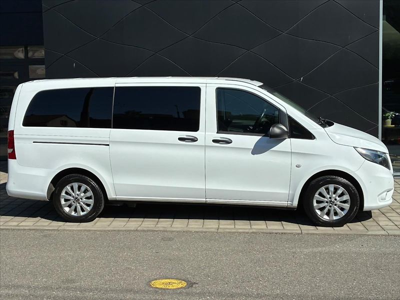 Mercedes-Benz Vito 2,0 114 CDI / Tourer Select / - fotka 15 z 16