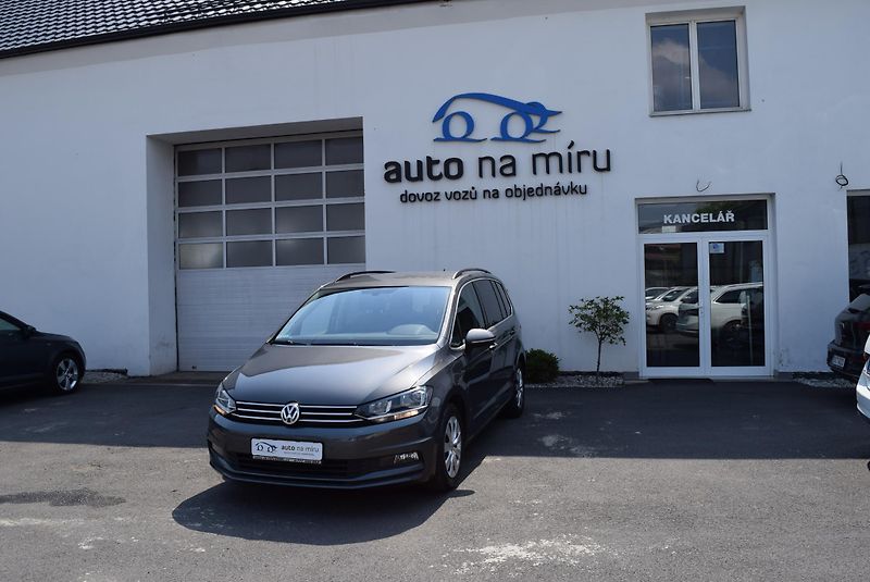 Volkswagen Touran (2017) 1.4TSI 110kw CLBMT 7MÍST TAŽNÉ - fotografie inzerátu