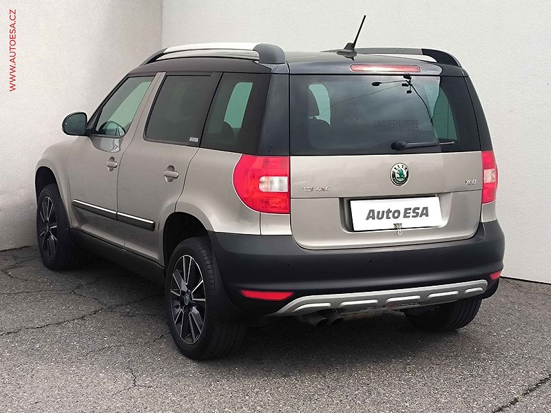 Škoda Yeti (2013) 2.0 TDi 4x4, Adventure, DSG - fotka 6 z 20