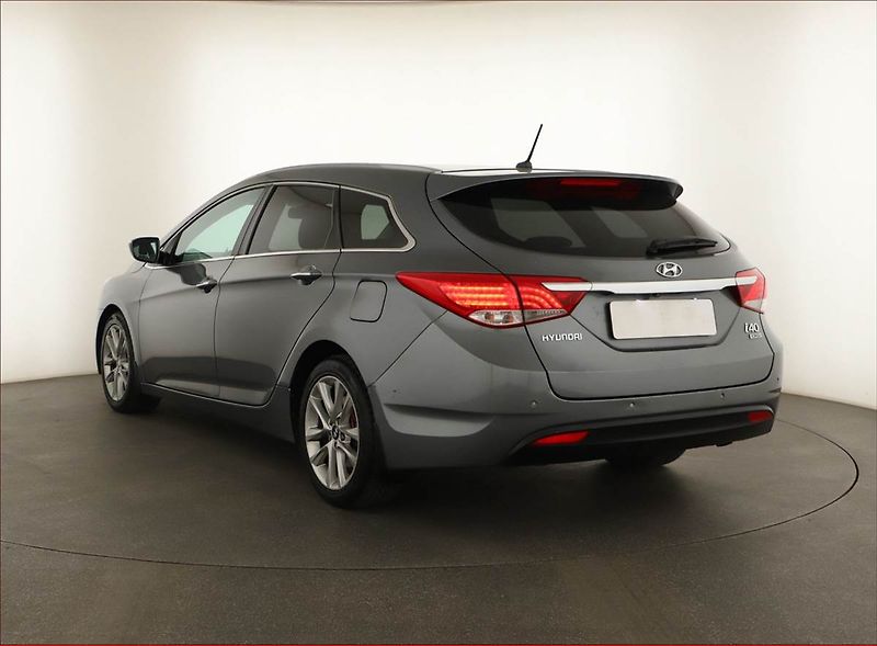 Hyundai i40 (2014) 1.7 CRDi, Automat, Tempomat - fotka 4 z 15