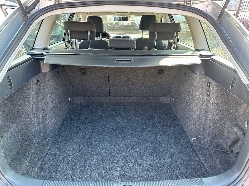 Škoda Octavia (2012) 1.6TDi GARANCE KM - fotka 12 z 12