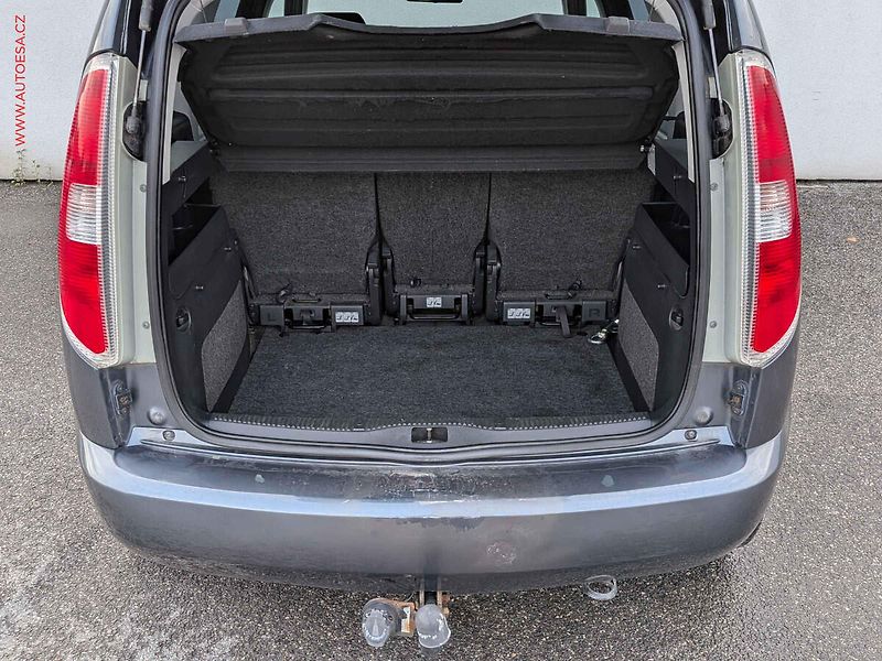 Škoda Roomster (2009) 1.2 12V, Style, TZ - fotka 7 z 13