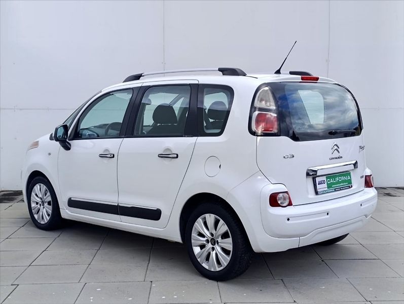 Citroën C3 Picasso 1,6 HDi REZERVOVANO Automat .A - fotka 10 z 33