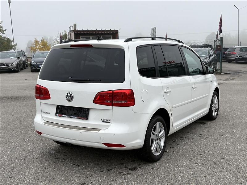 Volkswagen Touran 2,0 TDi 103kW Xen,Pano,Nez.top - fotka 2 z 42
