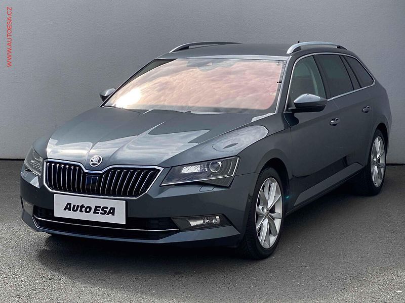 Škoda Superb (2019) 2.0 TDi, Style, bixen, navi - fotka 3 z 19