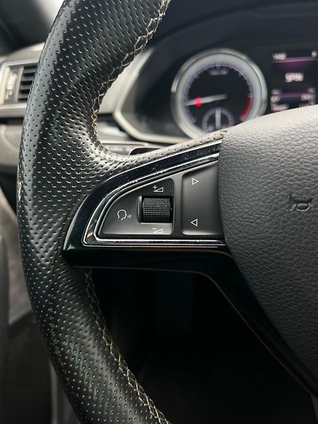 Škoda Superb 2.0TDI DSG 140kW Sportline  - fotka 9 z 25