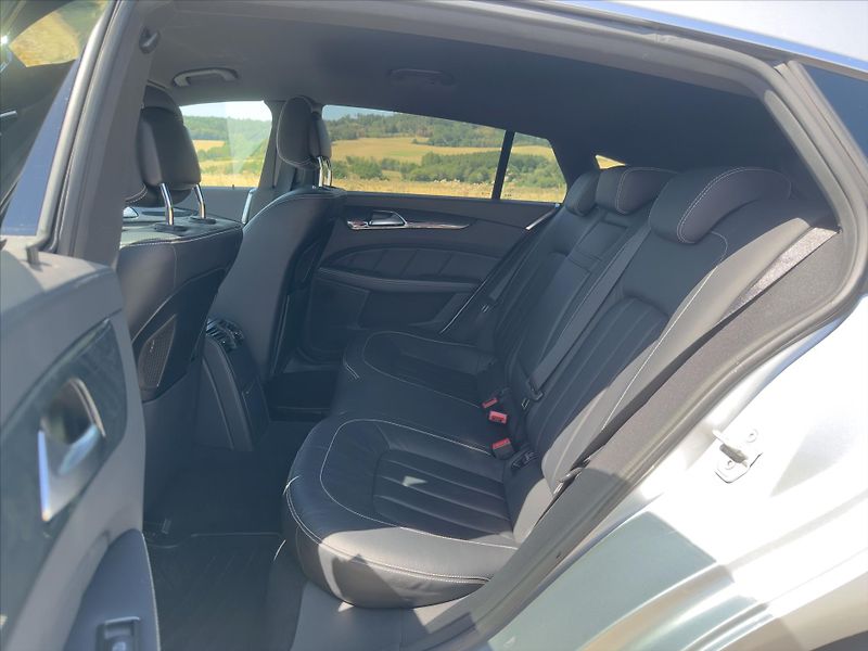 Mercedes-Benz CLS 3,0 350CDI 185kW AMG-Line 4M C - fotka 12 z 38