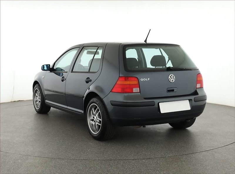 Volkswagen Golf (2000) 1.4 16V, Klima, plně pojízdný - fotka 4 z 11