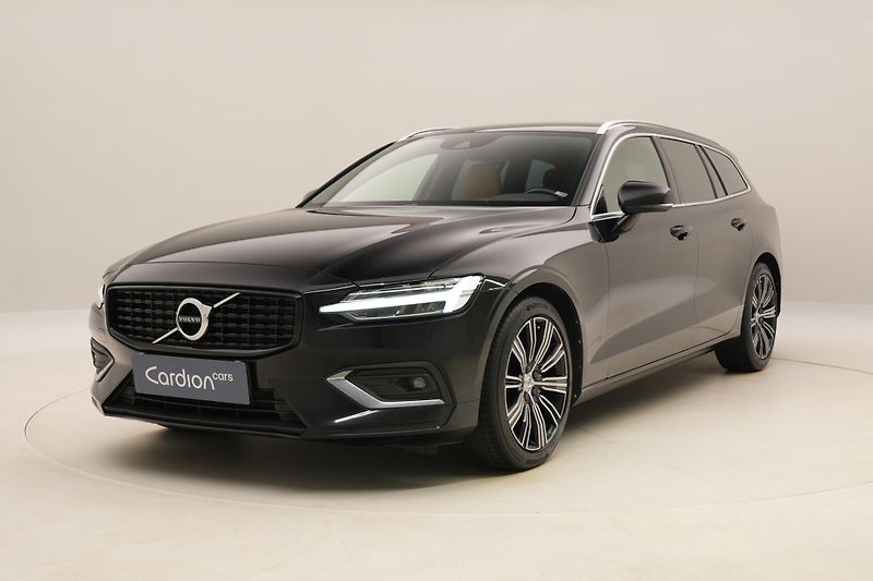 Volvo V60 D4 AWD INSCRIPTION AUT - fotka 1 z 46