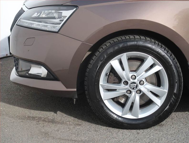 Škoda Fabia (2019) Style Plus 1.0 TSI, Serv.kniha - fotka 15 z 23