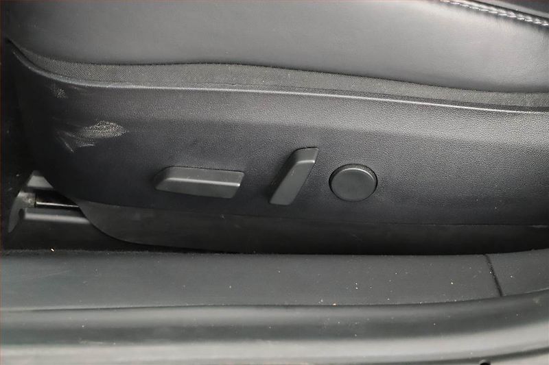 Tesla Model 3 (2019) Long Range 4WD 78kWh, SoH 82% - fotka 11 z 20