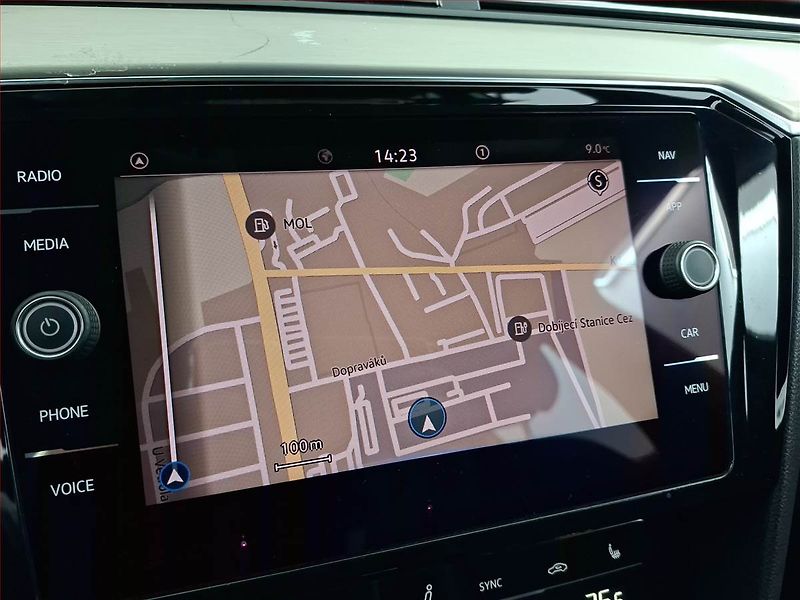 Volkswagen Passat (2021) 2.0 TDI, Automat, Kůže, Navi - fotka 15 z 23