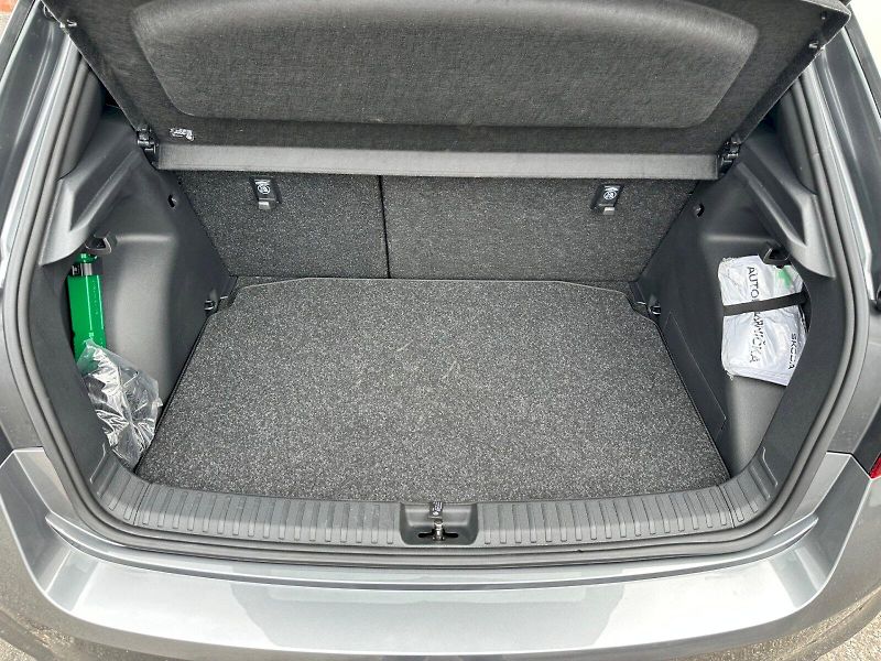 Škoda Fabia (2025) 1,0 TSI / 85 KW / Monte Carlo - fotka 10 z 30