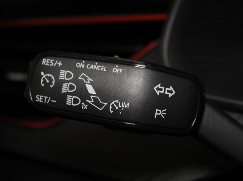 Škoda Scala 1,5 TSi 110kW DSG Monte C.5L.Z - fotka 17 z 26