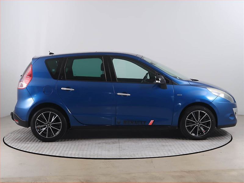 Renault Scénic (2012) 1.9 dCi, Serv.kniha, Navi - fotka 6 z 18