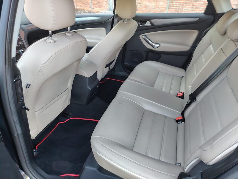 Ford Mondeo (2011) Prodám zachovalý Ford Mondeo M - fotka 15 z 20