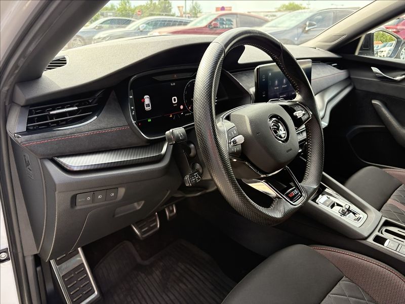 Škoda Octavia 2,0 147 kw RS ČR 1. majitel - fotka 16 z 20
