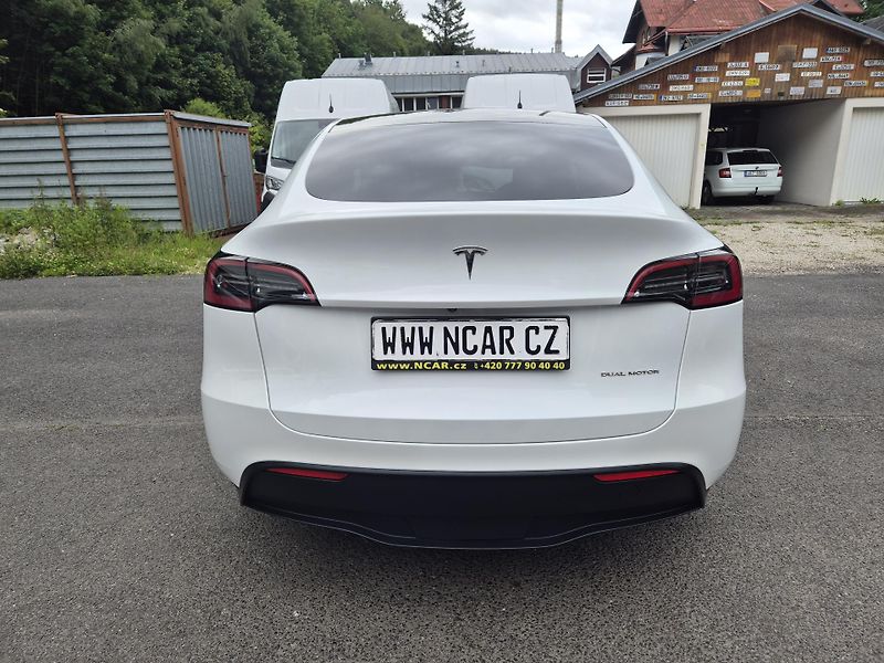 Tesla Model Y LONG RANGE DUAL MOTOR TZ 91 % - fotka 8 z 50