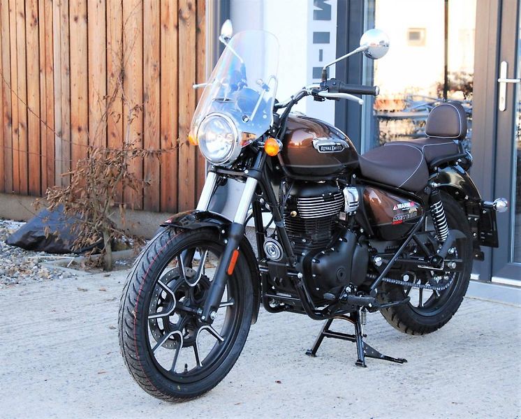 Royal Enfield Meteor 350 (2026) 350 Meteor BROWN - fotka 10 z 25