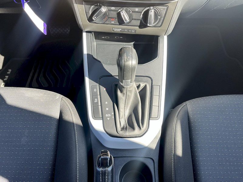 Seat Arona (2022) 1,0 TSi 81kW Style DSG7 - fotka 19 z 24