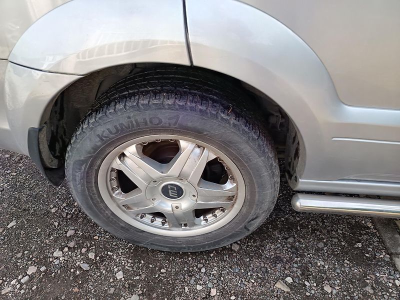 Kia Sorento (2007) 2.5 VGT tažné na 3t. - fotka 37 z 46