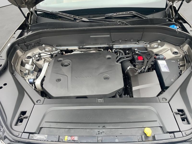 Volvo XC90 (2021) B5, 4X4, VZDUCH, ADAPT.SVĚTLA - fotka 17 z 22