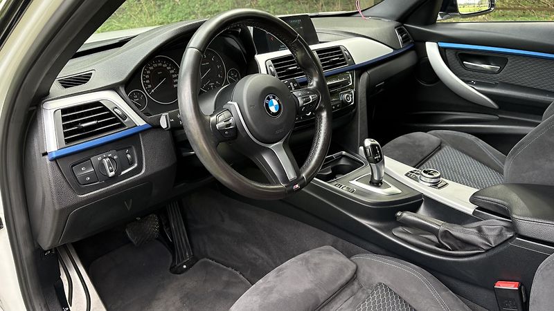 BMW Řada 3 (2018) - fotka 10 z 22