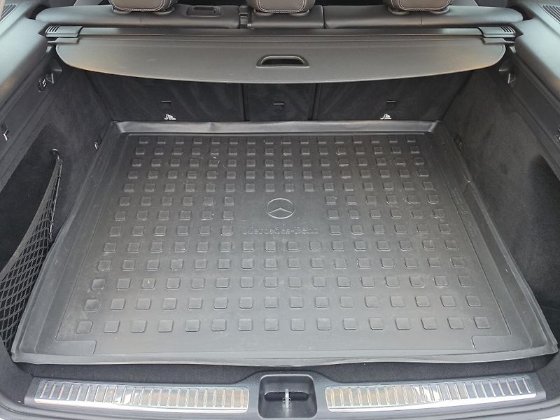 Mercedes-Benz GLC 350CDi 190kW 4MATIC*PANORAMA* - fotka 34 z 53