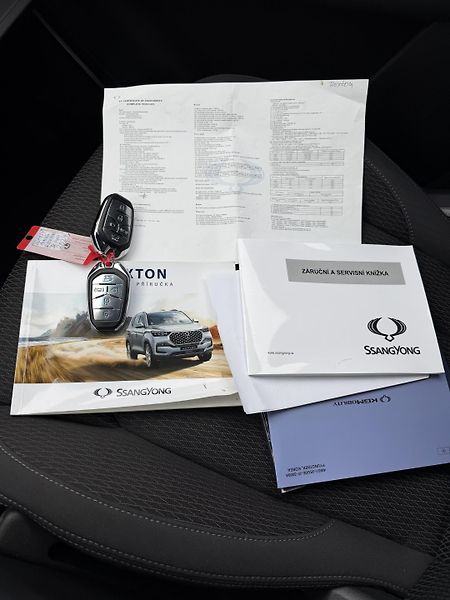 SsangYong Rexton 2,2D 148kW 4x4 7míst  závěs  - fotka 13 z 18
