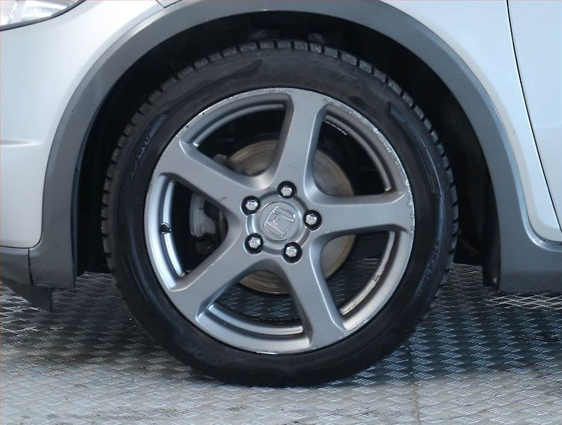 Honda Civic (2010) 1.4 i-VTEC - fotka 14 z 17