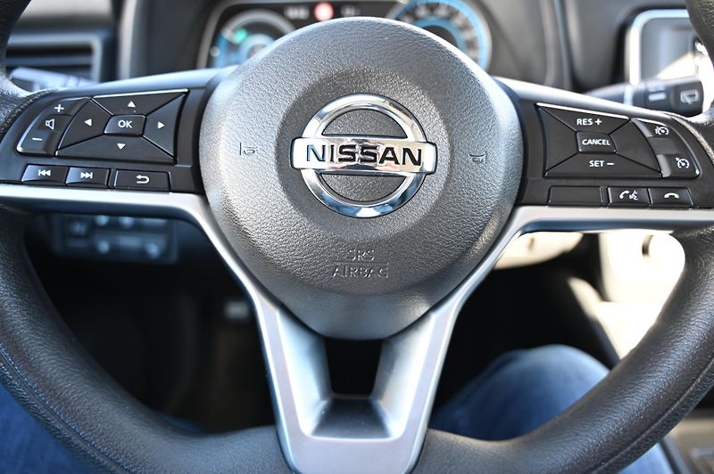 Nissan Leaf Basis 40kWH 110KW 3/2021 - fotka 19 z 34